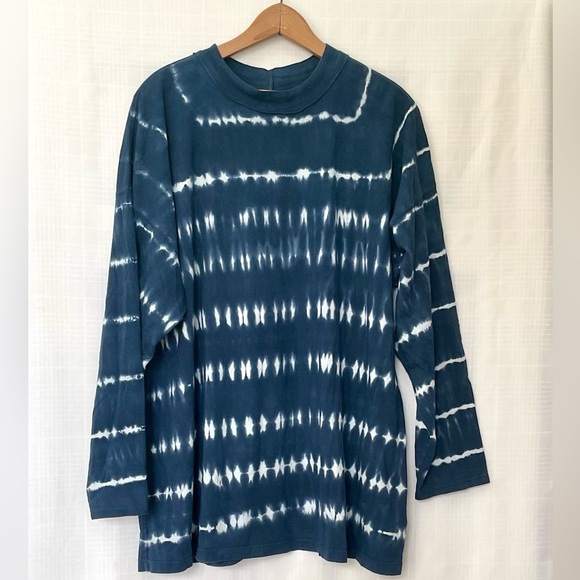 We The Free Tops - We The Free Blue and White Tie-Dye Long Sleeve Tee